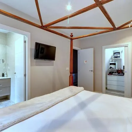 Hotel Corazon De *